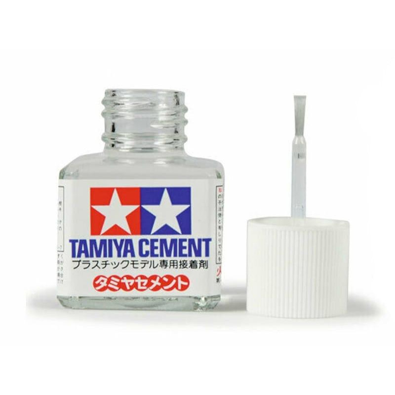Colle liquide extra fluide pour maquettisme Ref Tamiya 87038