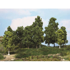 HEKI 1991 - 15 arbres à feuilles 15 à 18 cm - échelle HO